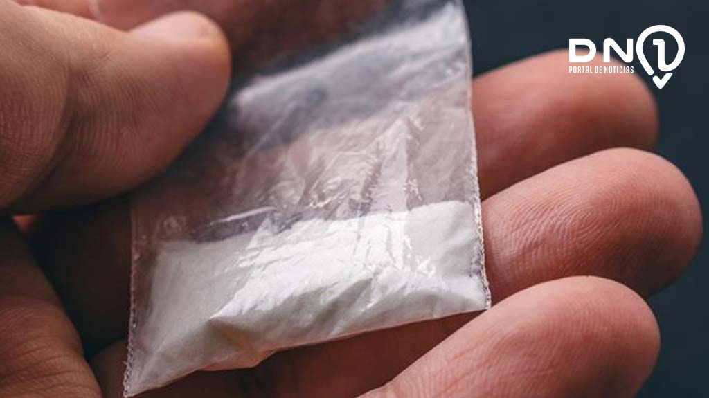 Mototaxista é preso com 12 papelotes de cocaína