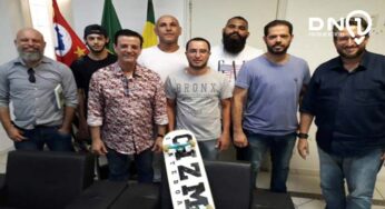 Em reunião com o prefeito, skatistas pedem melhorias na pista da avenida João Cernack