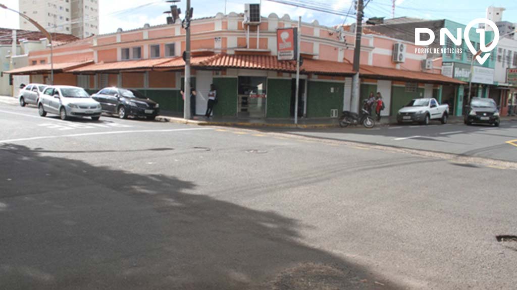 Sinalização de 'Pare' será alterada na rua 9 de Julho esquina com a rua João Galo