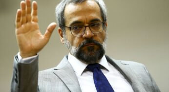 Abraham Weintraub anuncia saída do Ministério da Educação