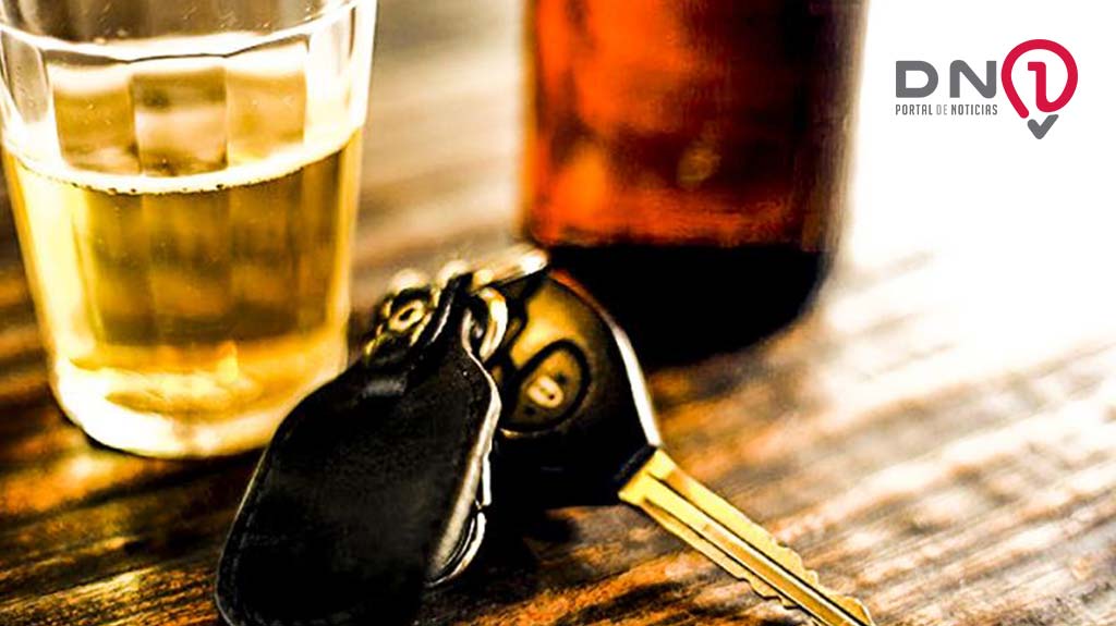 Homem é preso por dirigir embriagado após atropelar adolescente