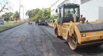 Rua Drº Luiz Carlos Bertechini, em frente ao Parque do Povo, recebeu melhorias