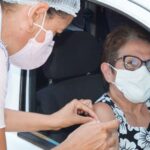 Idosos a partir de 68 anos continuam sendo vacinados nesta semana contra a covid-19 em Birigui