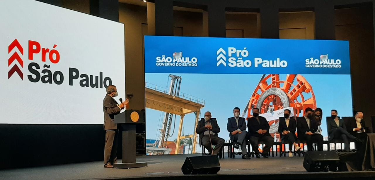 Dilador discursa em nome de todos os prefeitos no lançamento do Pró SP