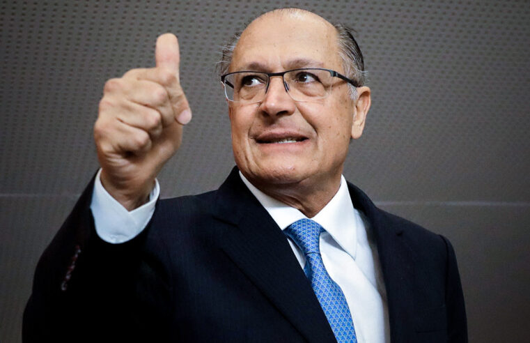 Fusão PSL e DEM negocia filiar Alckmin em SP